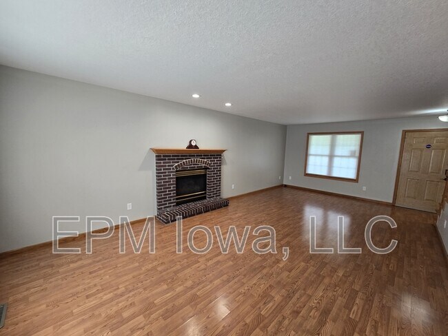 Building Photo - 4710 Donald Dr