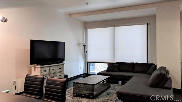 Building Photo - 655 S Hope St