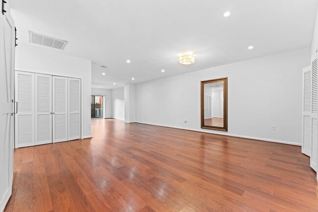 Building Photo - 75 LIBERTY Ave