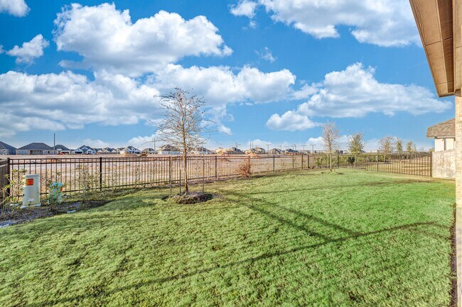 Building Photo - 2802 Sweet Honey Ln