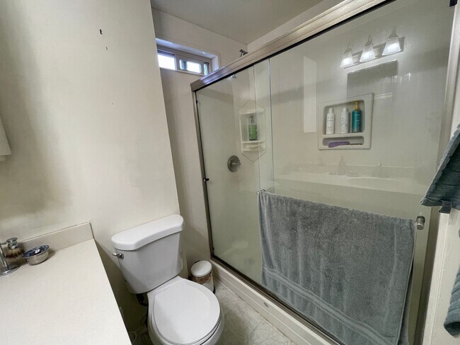 Building Photo - Jabbok LLC