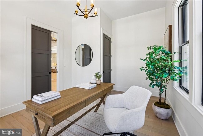 Building Photo - 4428 Albemarle St NW