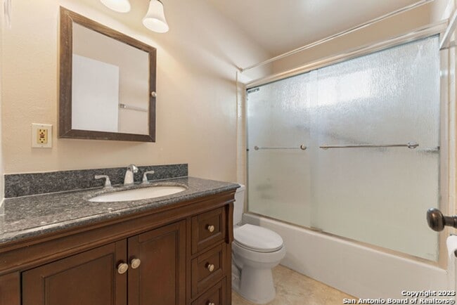 Building Photo - 626 Aviation Ave