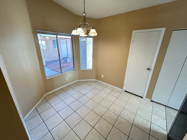 Building Photo - Beautiful single story- 3Bed/2Bath home lo...