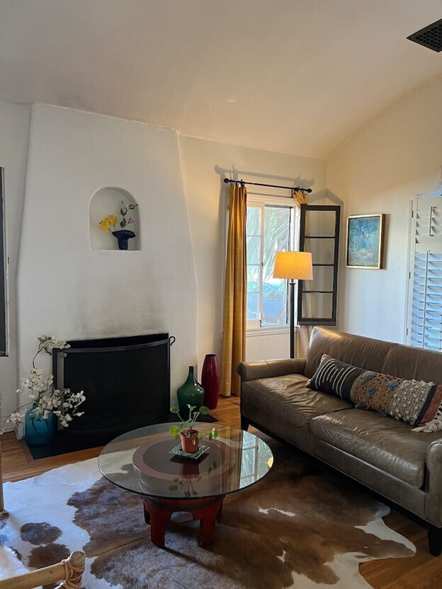 Building Photo - 9639 Farragut Dr