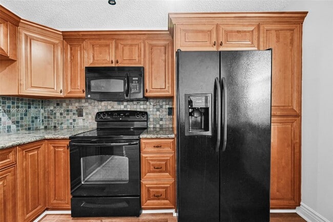 Building Photo - 3150 NW 42nd Ave