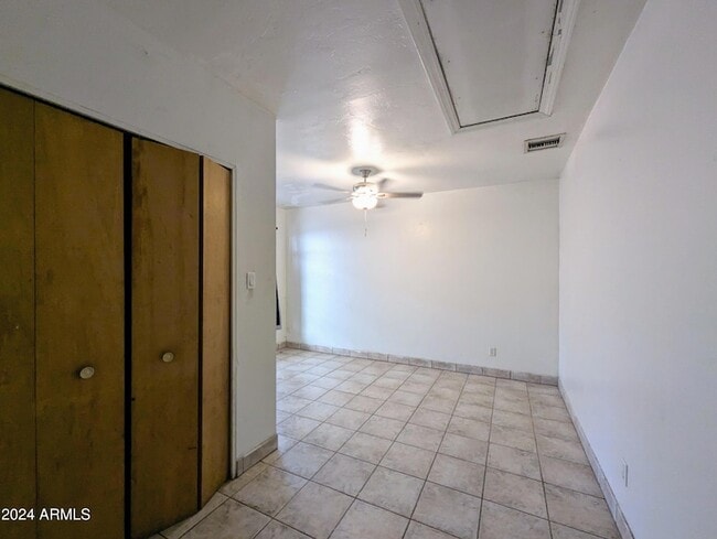 Building Photo - 1314 W Whitton Ave