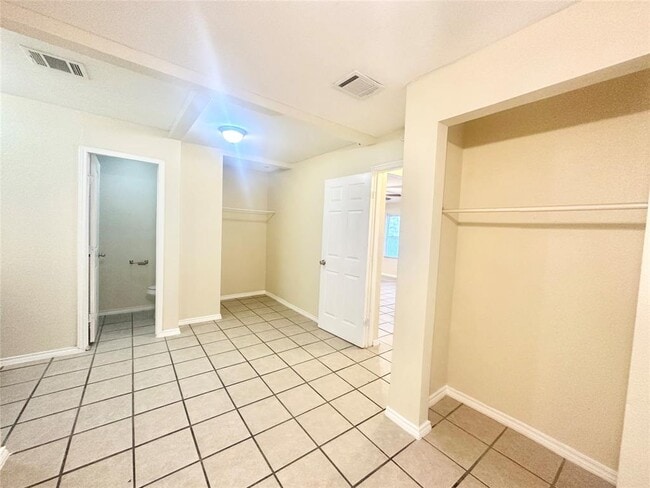 Building Photo - 5101 Purple Sage Dr