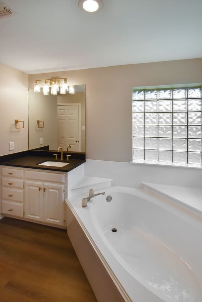 Building Photo - Tour Today! Stunning 3 Bedroom Remodel on 2 Acres!