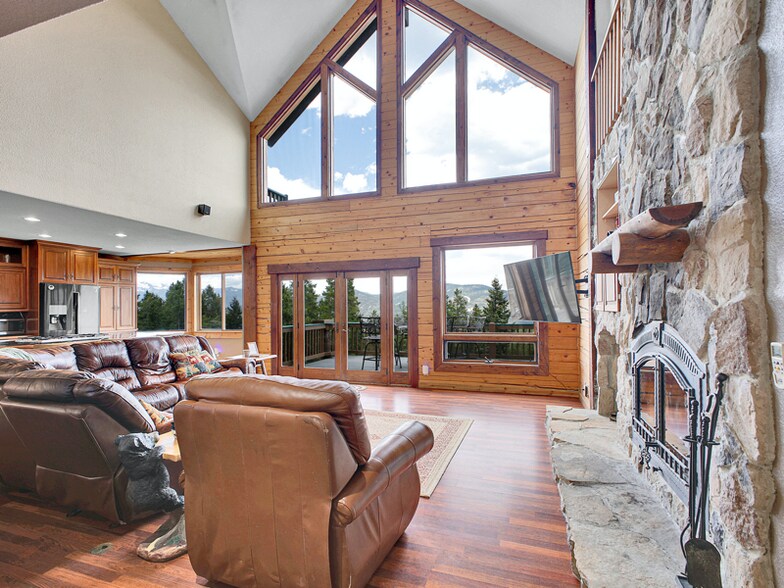 Building Photo - 785 Warren Gulch Rd