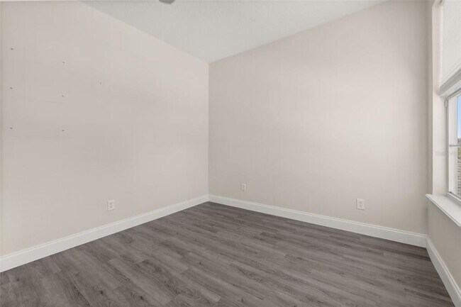 Building Photo - 212 Ficus St