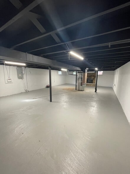 Full unfinished basement - 3510 S Spring St