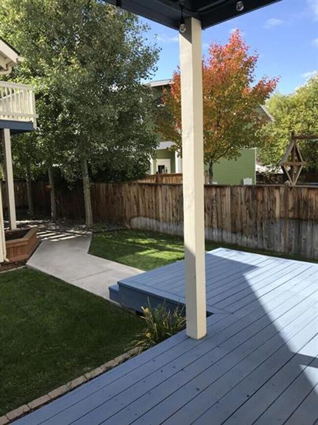 Building Photo - 4484 Alexander St