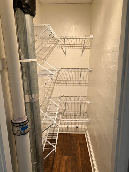 Walk-in pantry - 126 Merion Ave