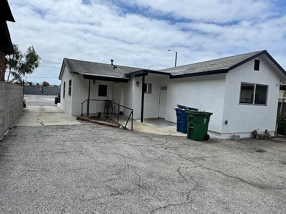 Building Photo - 4637 Marine Ave