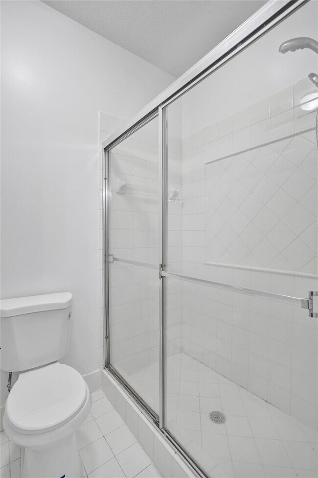 Building Photo - 3313 NW 29th Ct