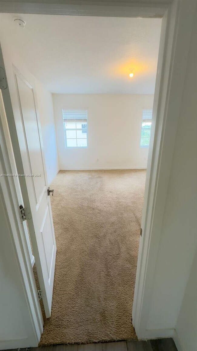 Building Photo - 24461 SW 117 Path