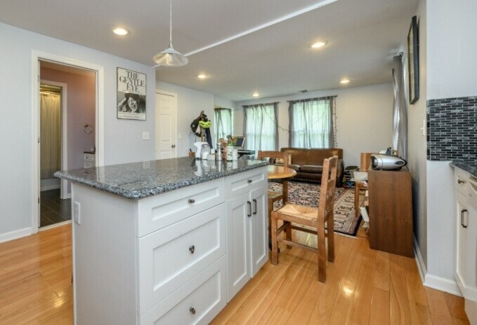 Kitchen/Living - 12 Lansing Pl