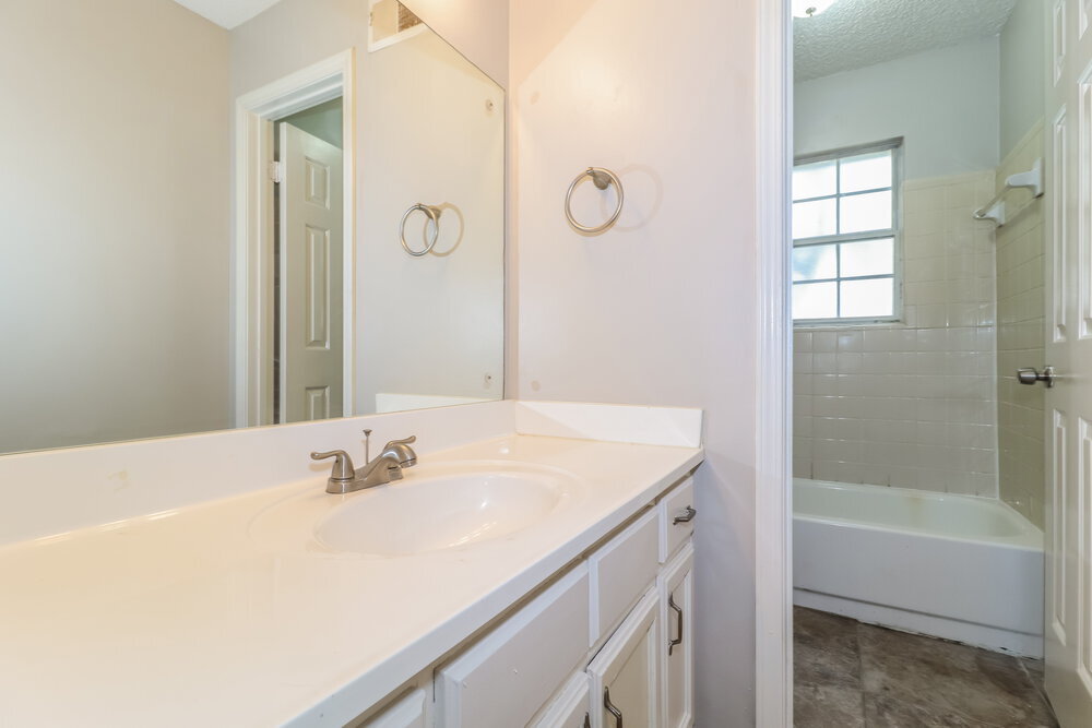 Building Photo - 7018 Cobblestone Dr