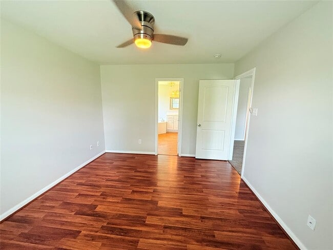 Building Photo - 29019 San Jacinto River Ct