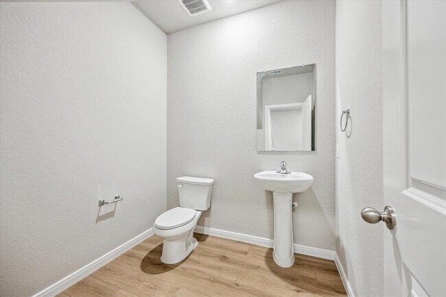 Building Photo - 3971 Turtle Creek