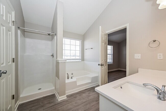 Building Photo - 1231 Quail Hunt Dr