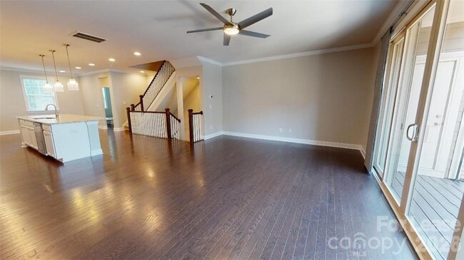 Building Photo - 1220 Madison Towns Ln