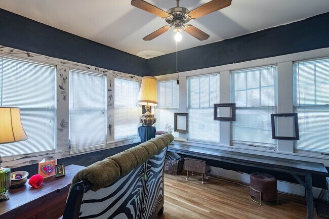 Building Photo - 108 Blount St