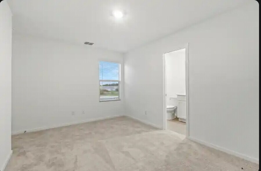 Mastery bedroom - 726 Sandhill Crane Ln