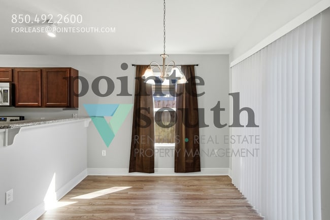 Building Photo - 8105 Nalo Creek Loop