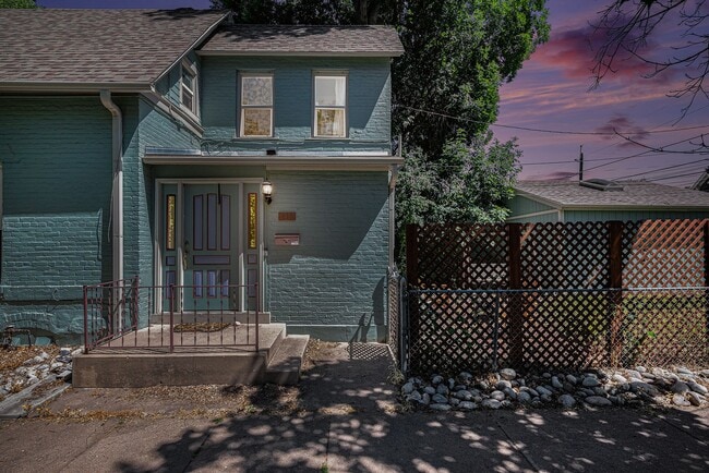 Building Photo - Platte Park Bungalow