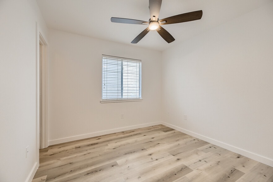 Building Photo - 1721 Poppy Seed Ln