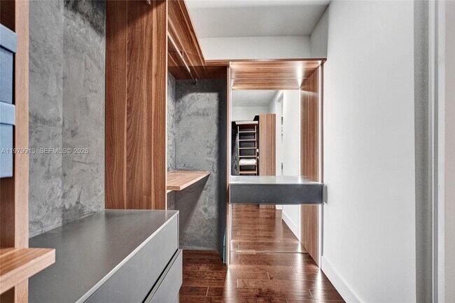 Building Photo - 10223 NW 75th Terrace