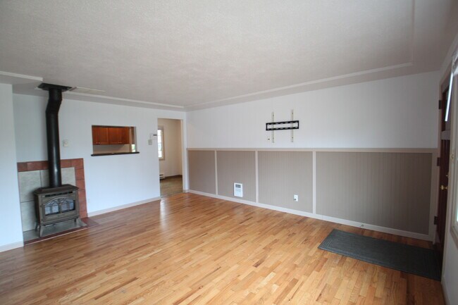 Building Photo - 4518 S 11th St