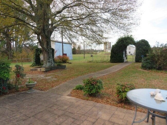 Building Photo - 7300 Claiborne Rd