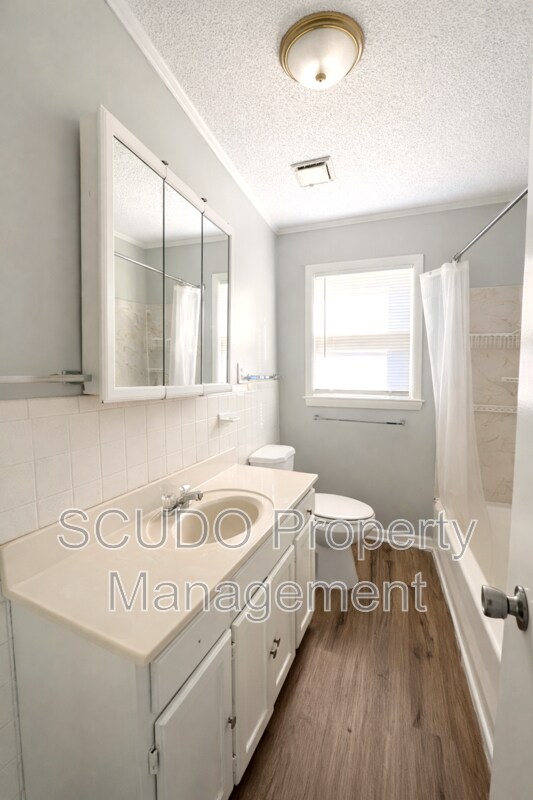 Building Photo - 12509 E 53rd St