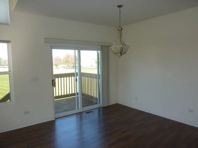 Building Photo - 1040 Montego Bay Ct