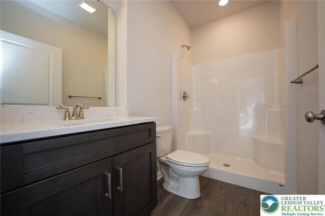 Building Photo - 1210 Eaton Ave