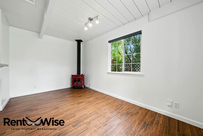 Building Photo - 2170 Clayton Dr