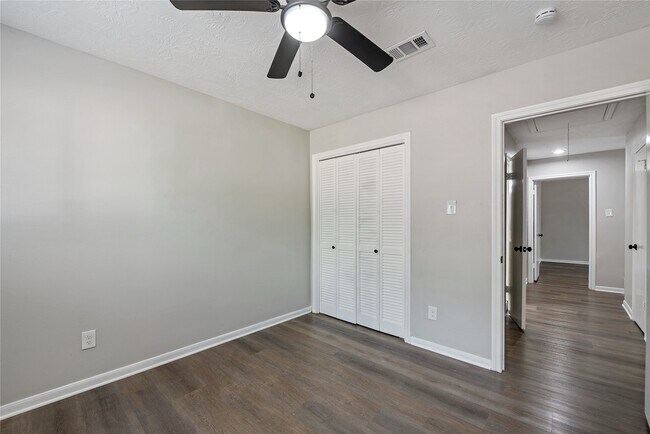 Building Photo - 12731 Retreat Trail