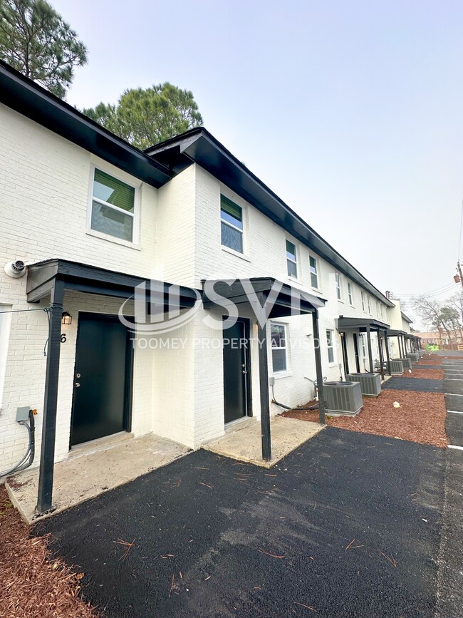 Building Photo - 1021 Adair Ave