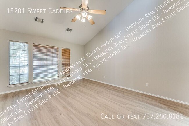 Building Photo - 15201 Sweet Caddies Dr