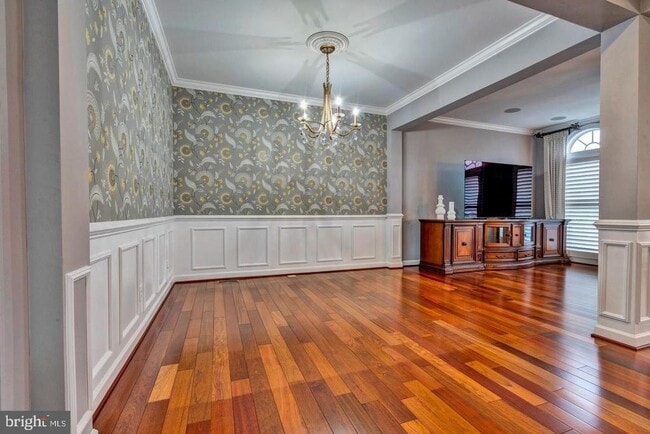 Building Photo - 105 N Savanna Dr