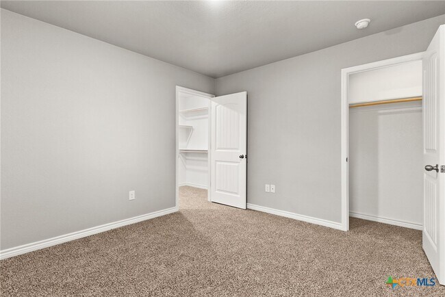 Building Photo - 304 Blair St