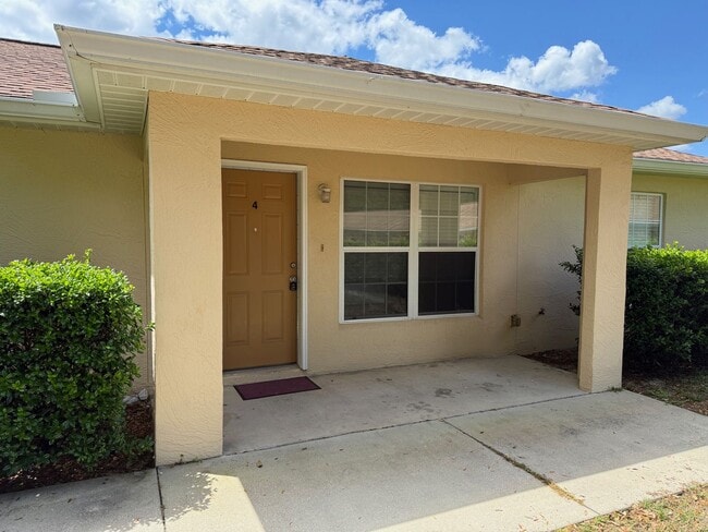 Building Photo - Spacious 2 Bedroom/2 Bathroom