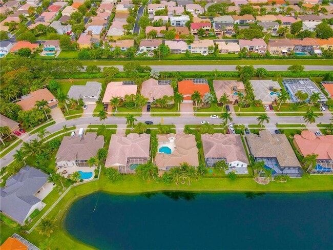Building Photo - 20107 Ocean Key Dr