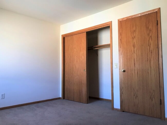 Building Photo - 614 Femrite Dr