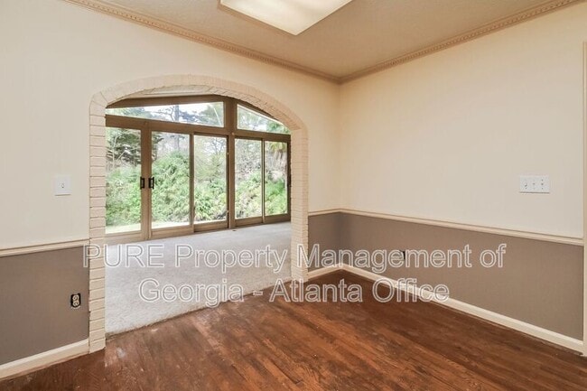 Building Photo - 938 Lost Valley Dr SE