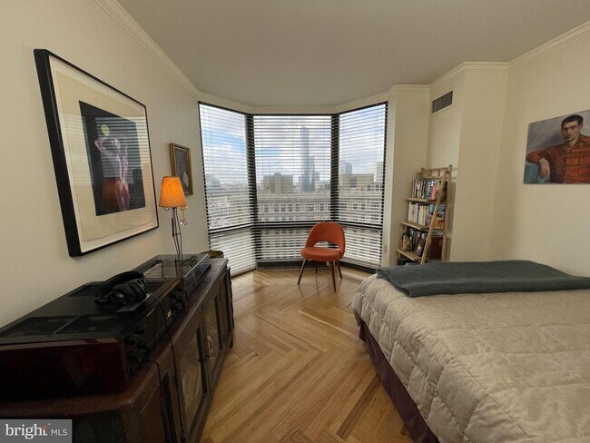 Building Photo - 2018 Walnut St