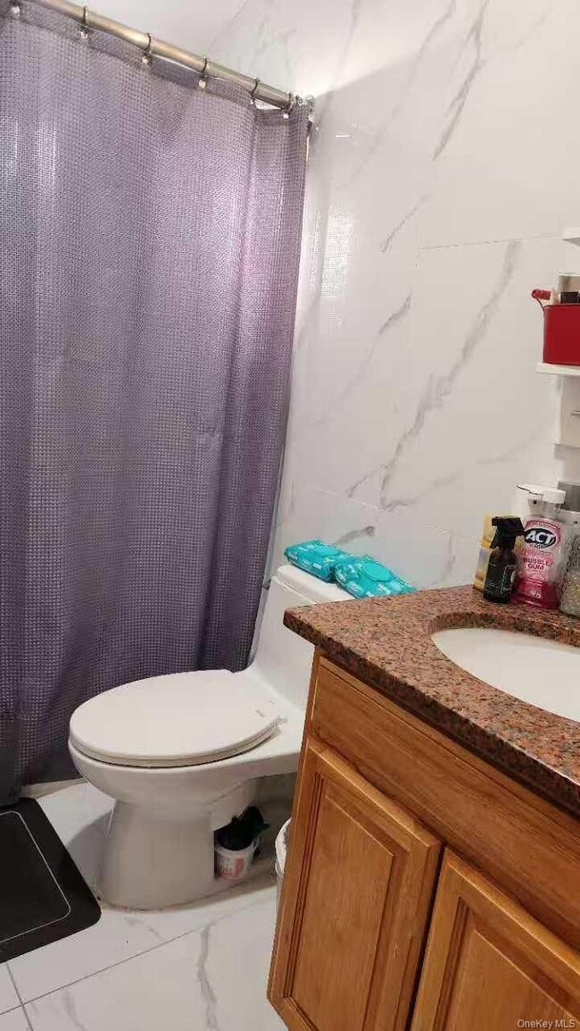 Building Photo - 119-25 9th Ave